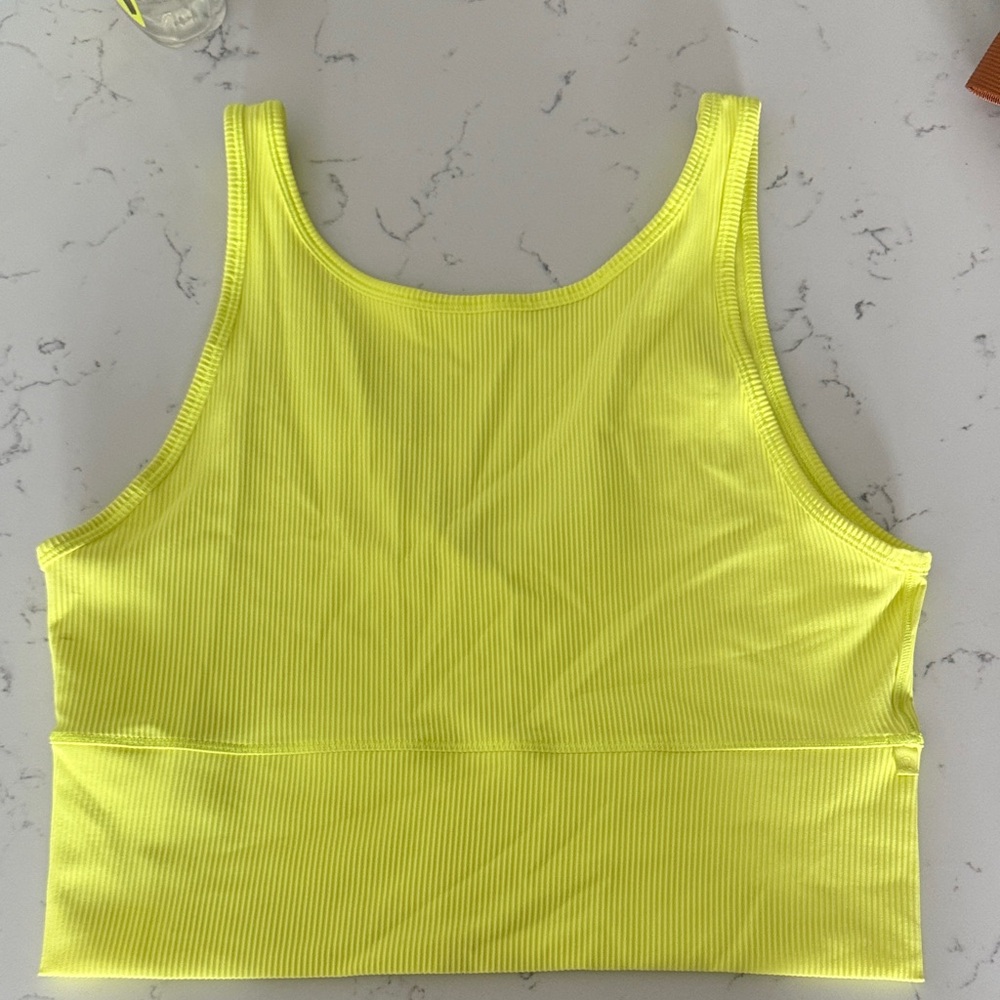 Lululemon power pivot tank